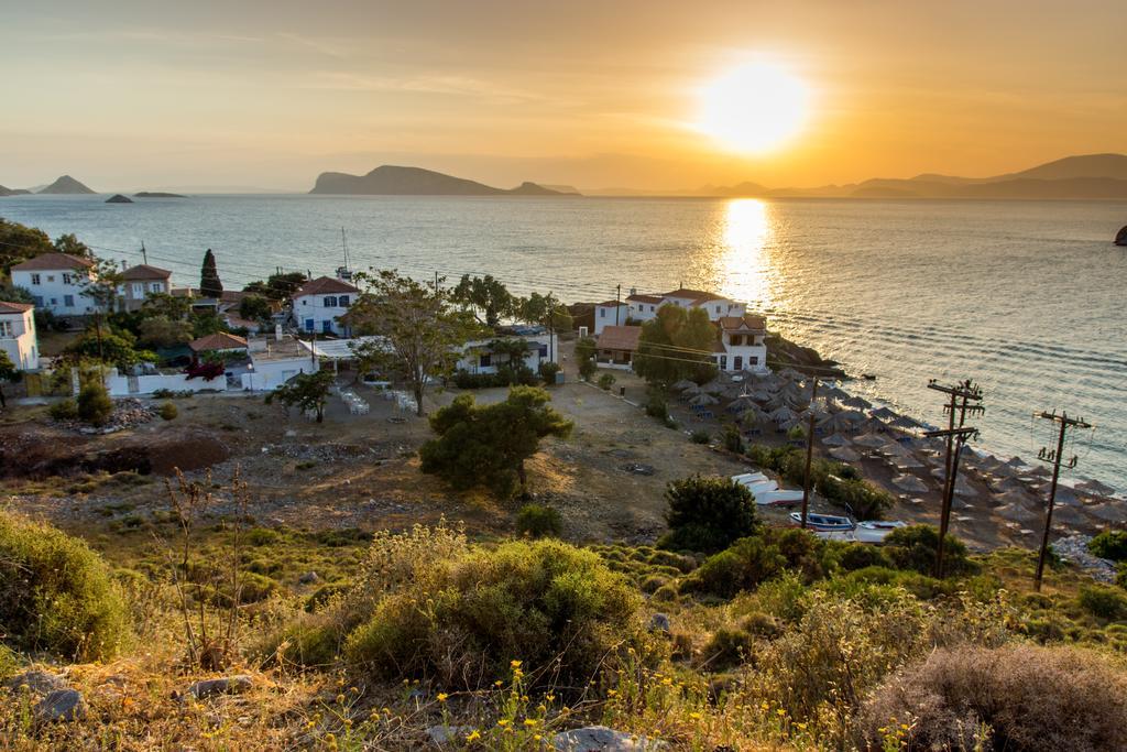 Kiki'S Houses Vlichos Hydra  Zewnętrze zdjęcie