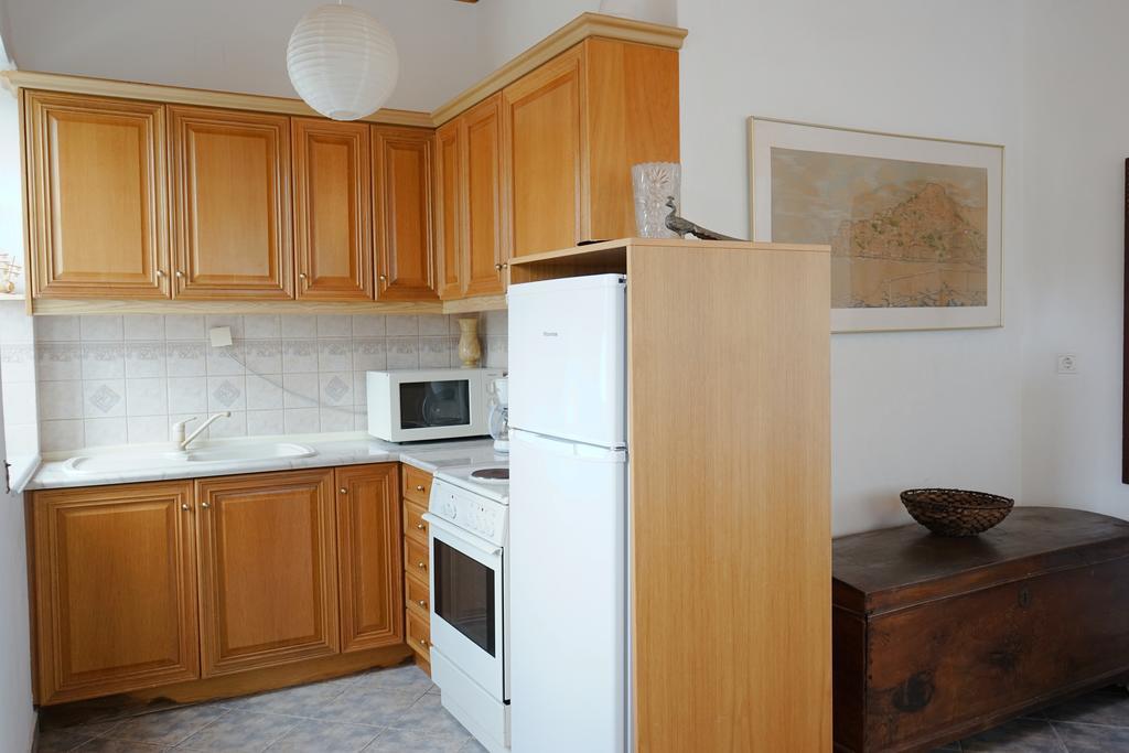 Kiki'S Houses Vlichos Hydra  Zewnętrze zdjęcie