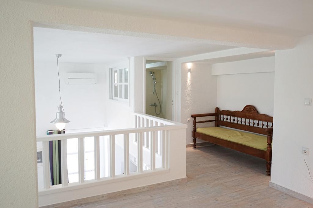 Kiki'S Houses Vlichos Hydra  Zewnętrze zdjęcie